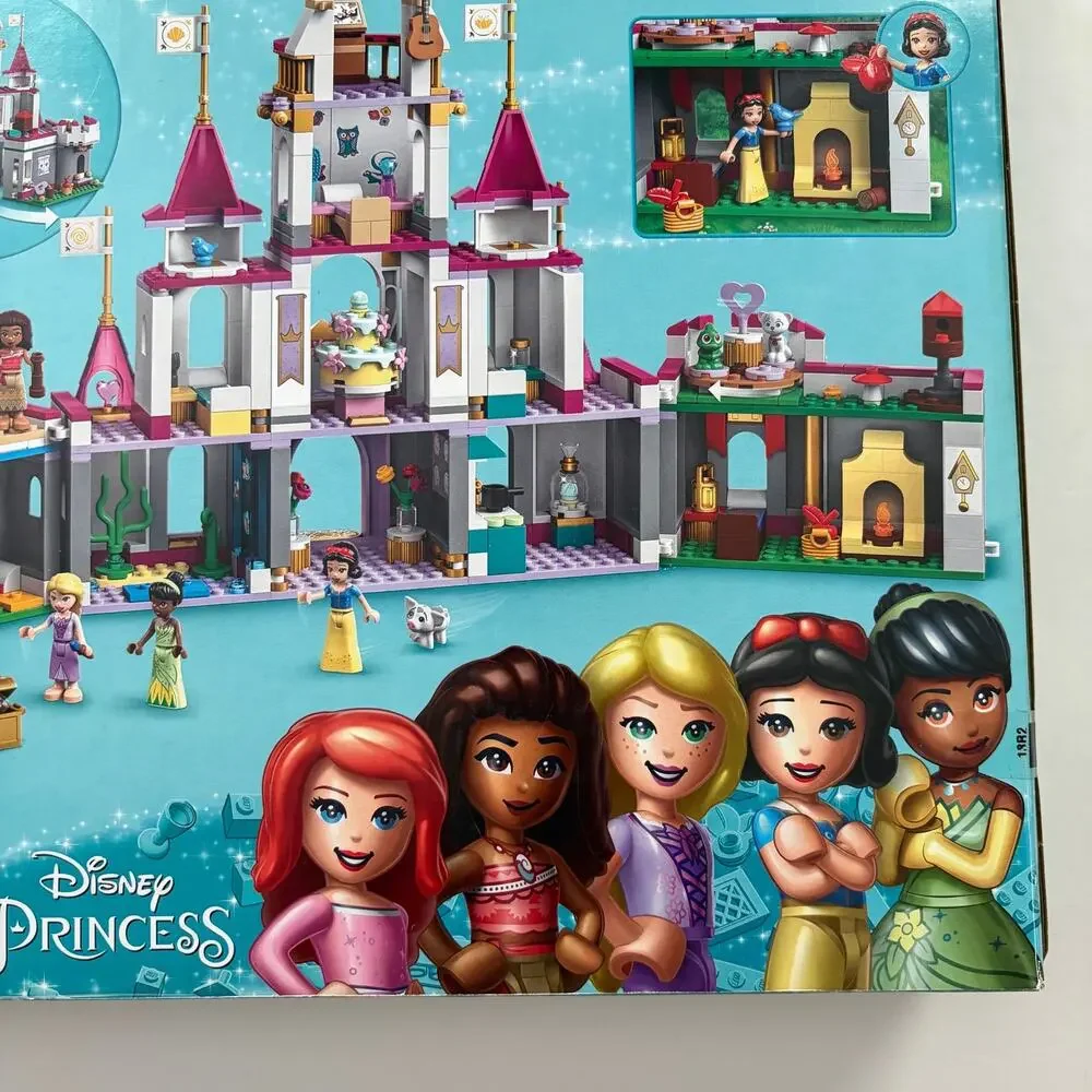 LEGO | Disney Princess Ultimate Adventure Castle #43205 NWT
